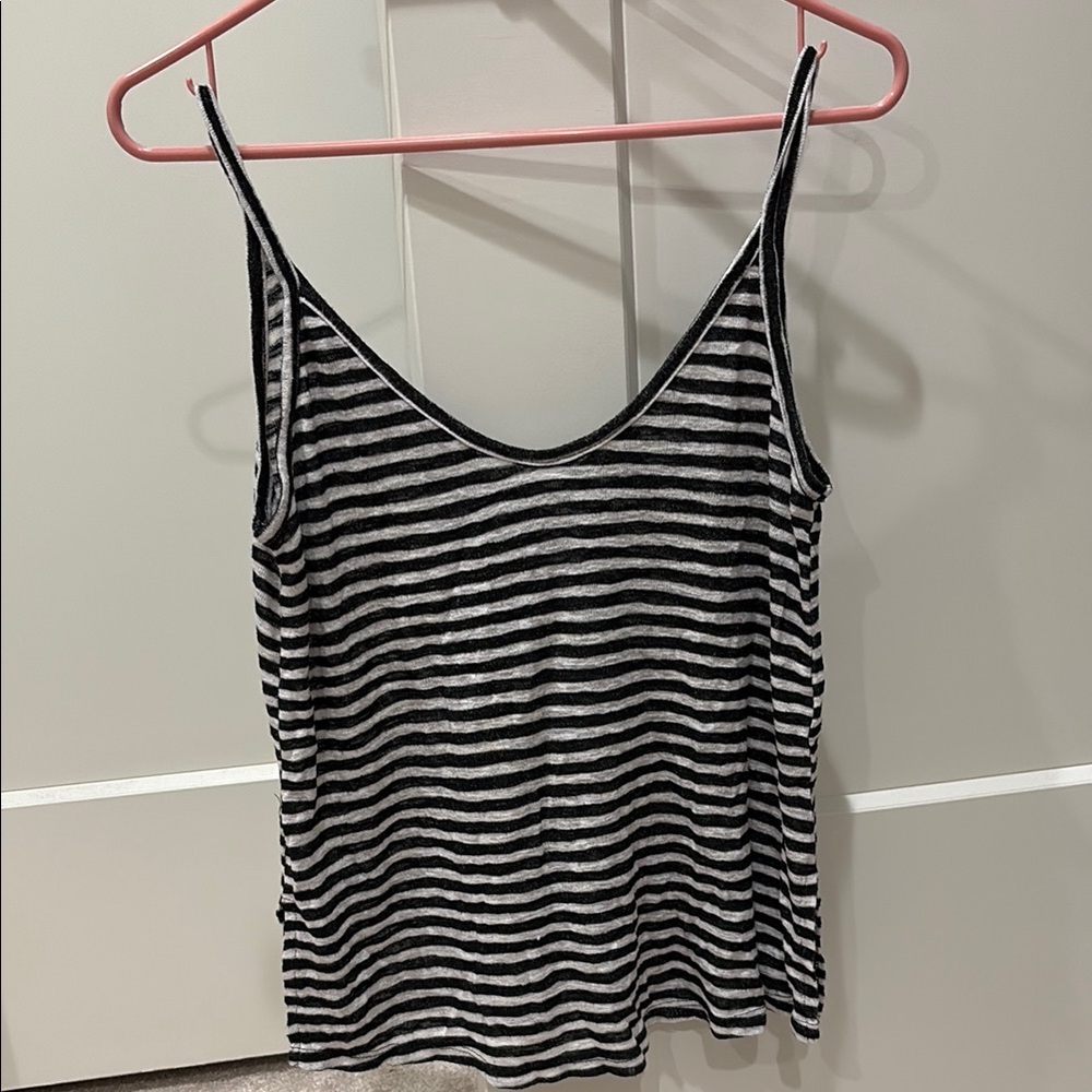 Forever 21 Black and White Top